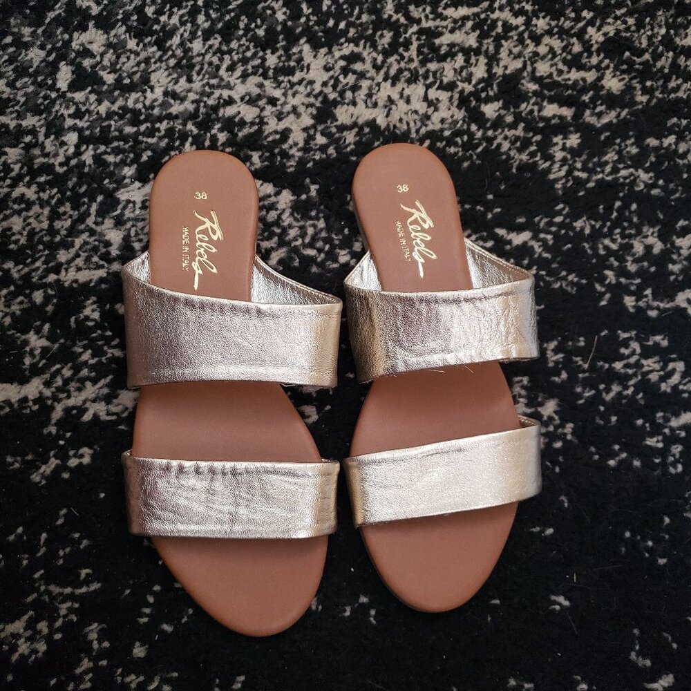 Rebels Gold Metallic Leather Sandals, NEW